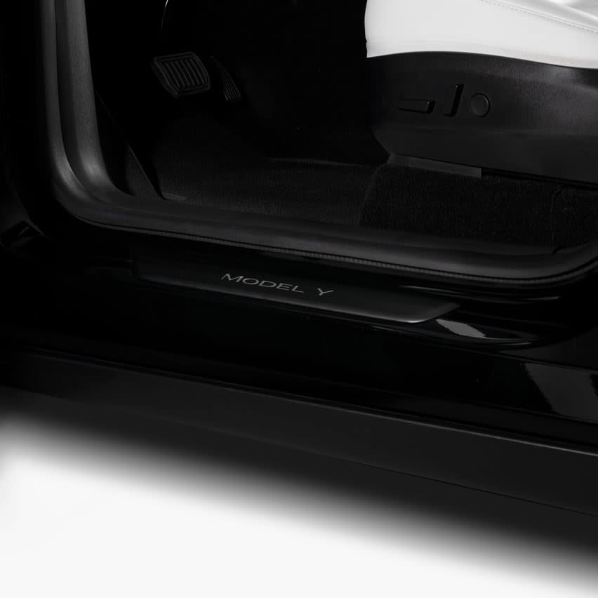 焕新 Model Y 迎宾踏板