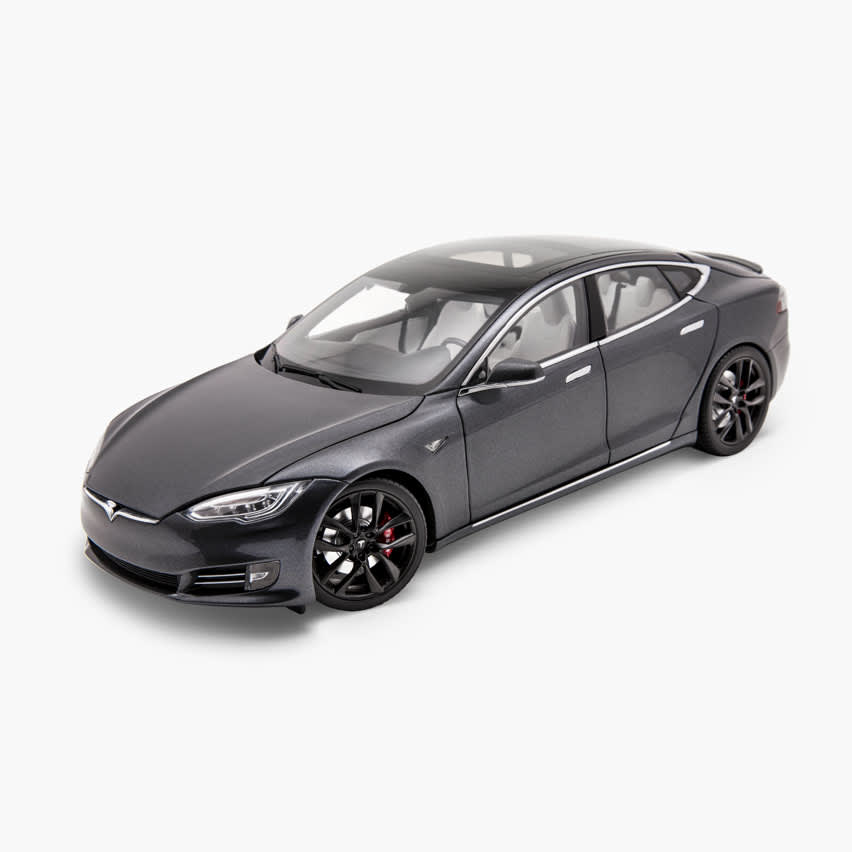 Model S 1:18 汽车模型