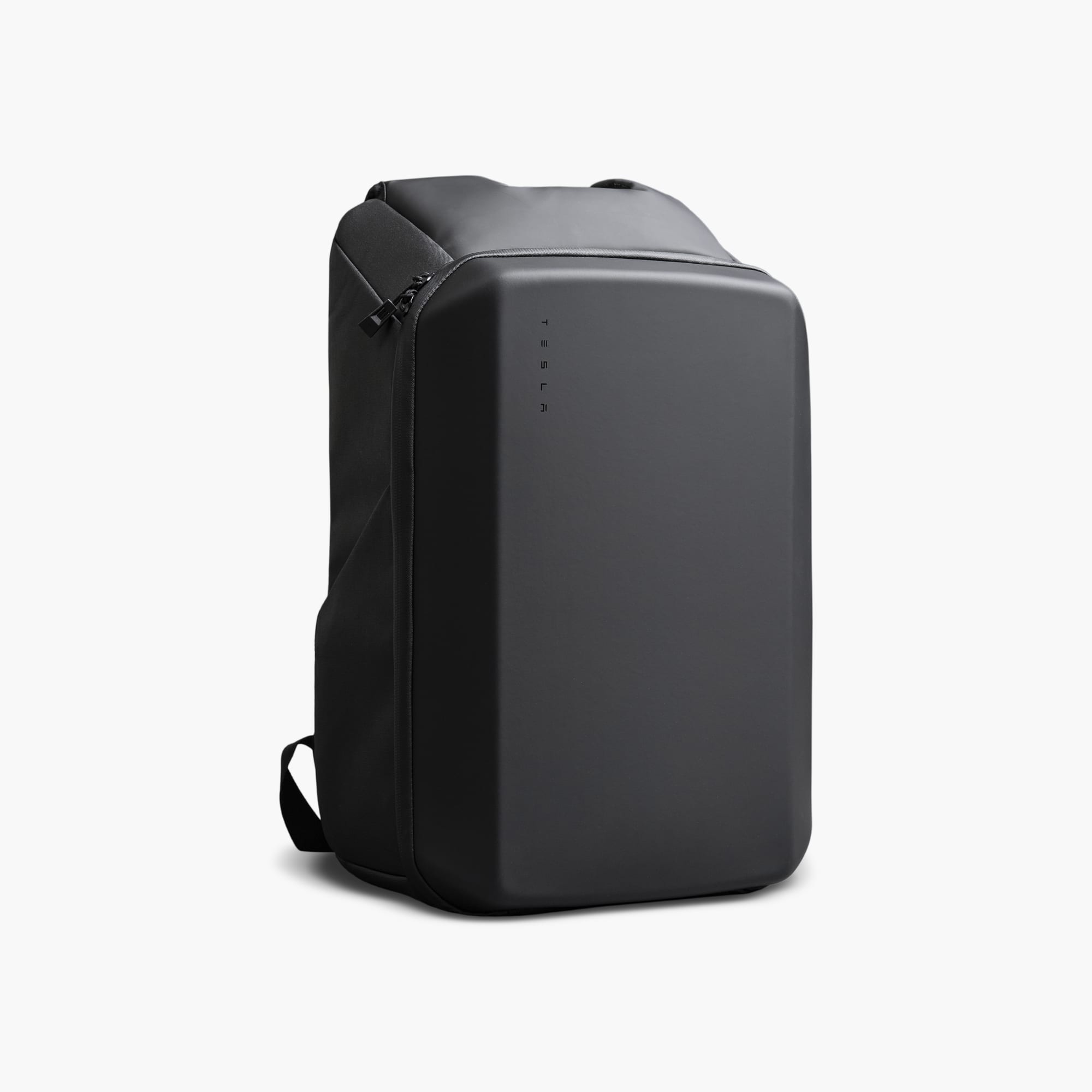 Tesla Core 双肩包